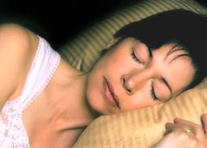 A traves de la melatonina, el triptofano ayuda a conciliar un sueño normal